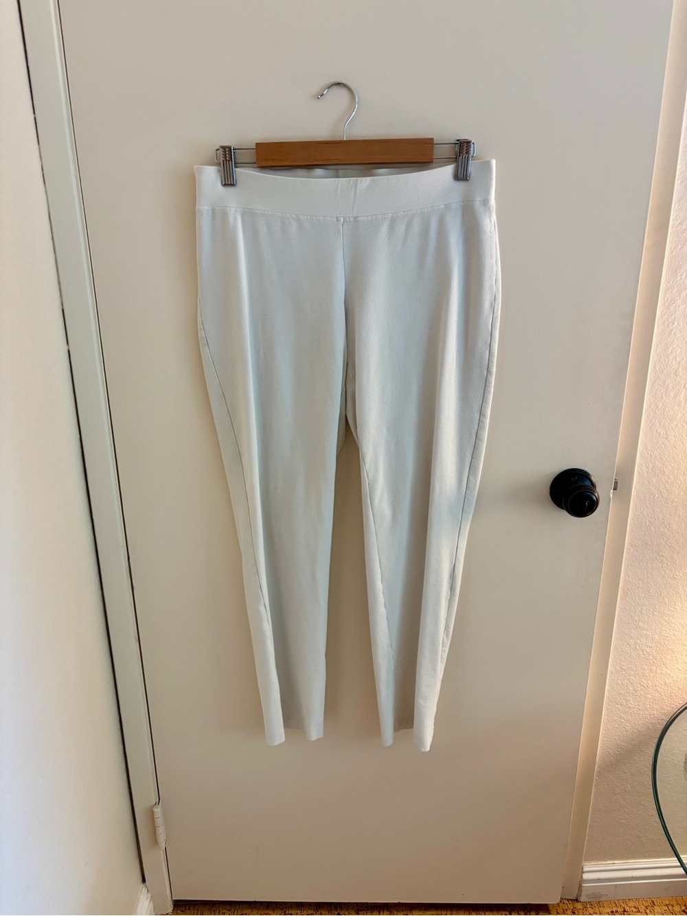 Eileen Fisher Cream Colored Skinny Knit Crepe Pants
